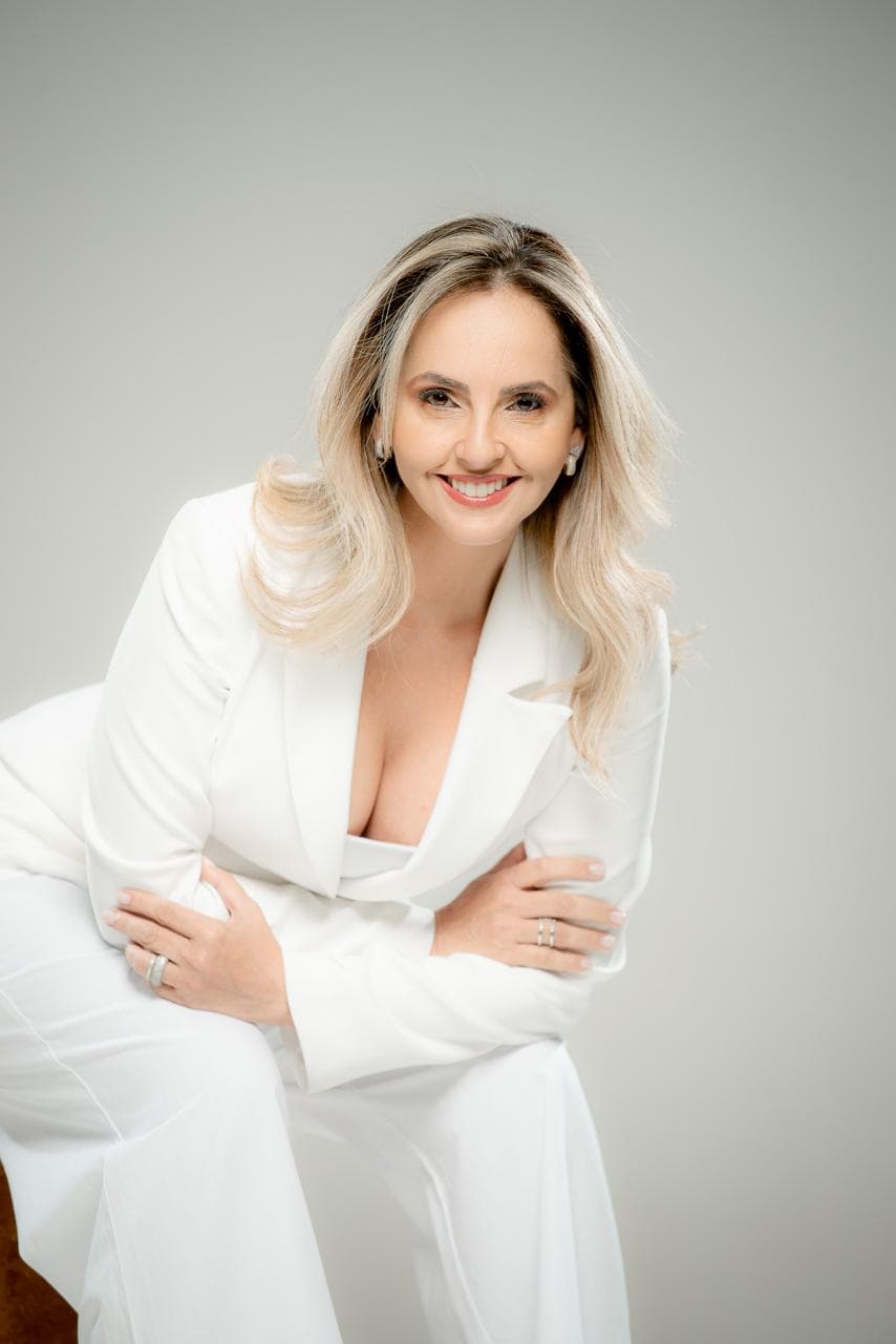 Dra. Daniela Ribeiro na clínica